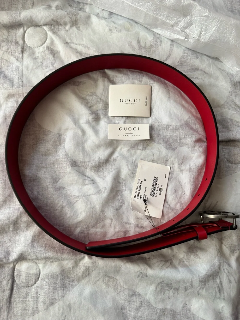 Gucci Red Leather Logo-Stamped Belt Strap